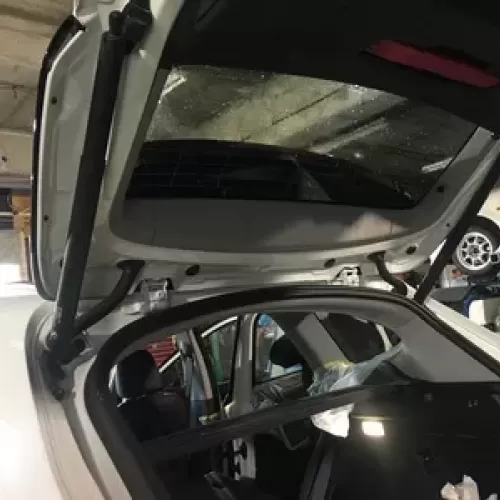 20180511,BMW X-1のフィルム施工のサムネイル