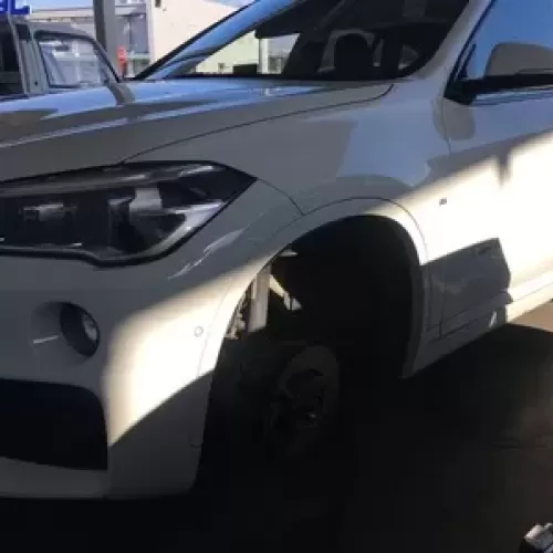 201911201,BMW X1のタイヤ交換ほかのサムネイル